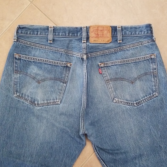 VTG/Y2K Levi's 501 Button Fly Light Jeans - Picture 4 of 8